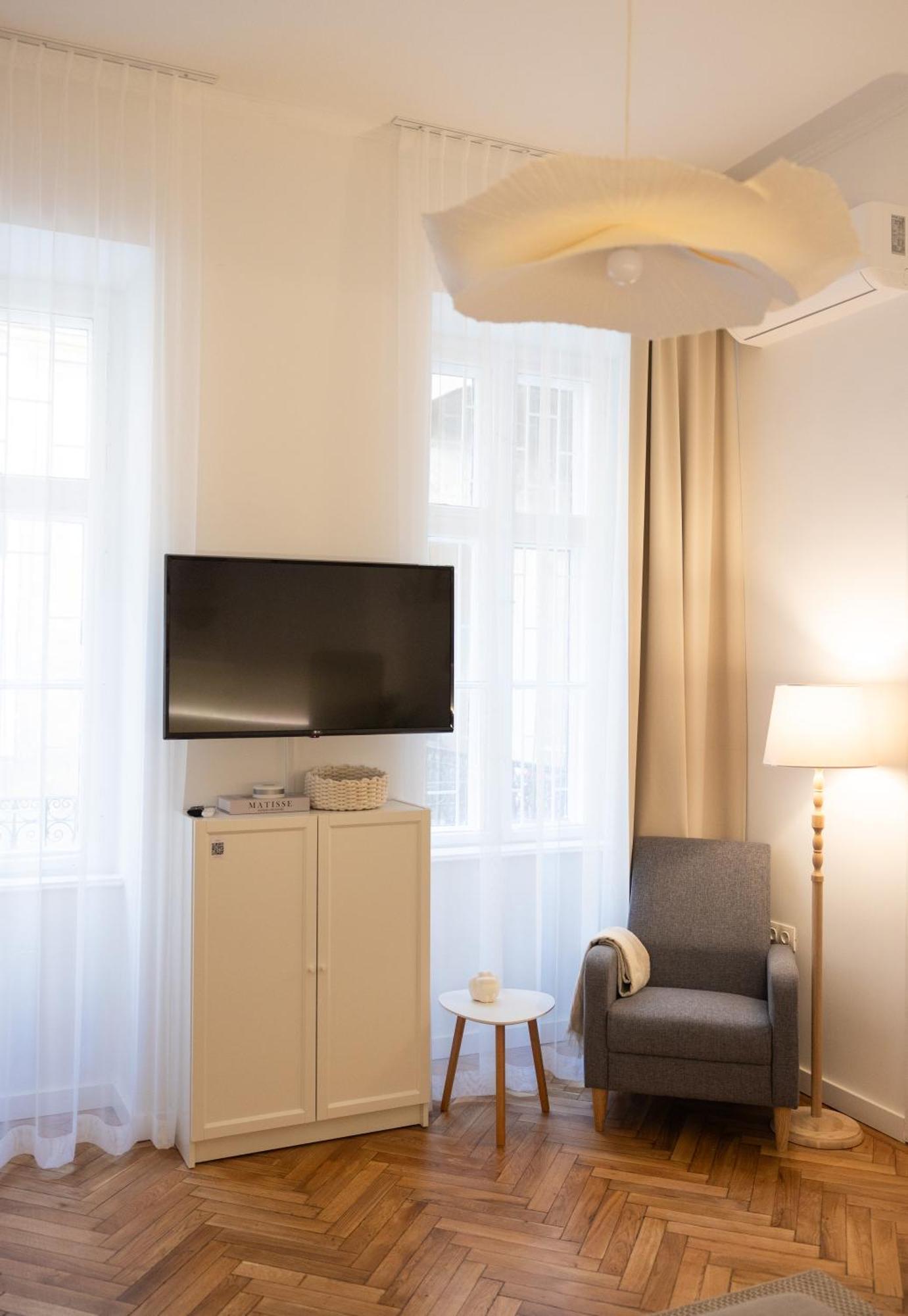 Cozy Apartment In ブダペスト エクステリア 写真