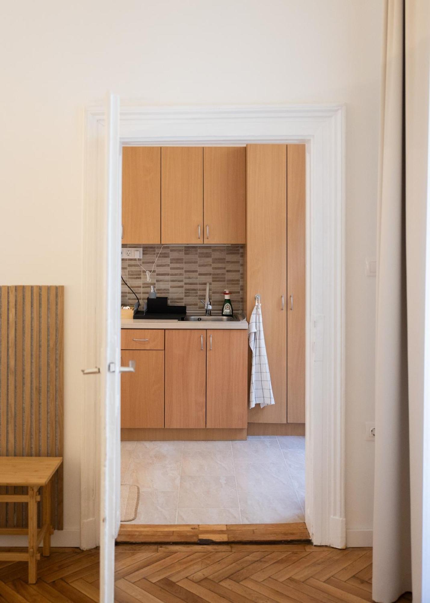 Cozy Apartment In ブダペスト エクステリア 写真